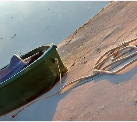 Le Lac De Crivito Caraman